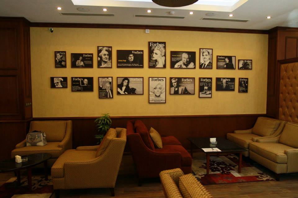 Hotel Ramada By Wyndham Bishkek Centre Exterior foto